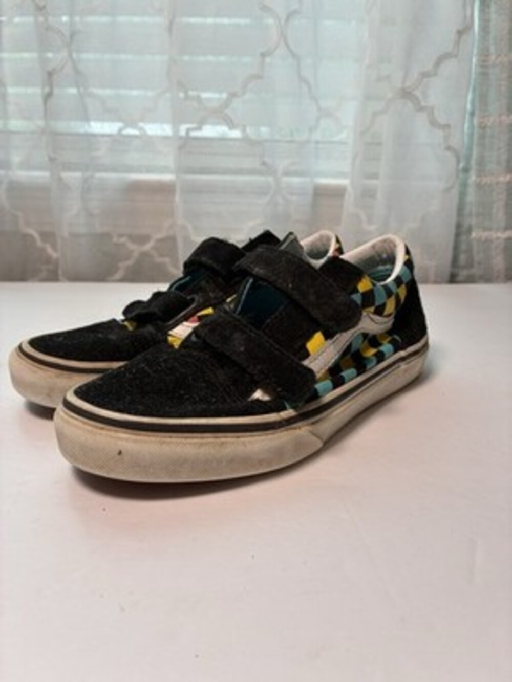 VANS Old Skool V Neon Glow Checkerboard Youth Size 3 Skate Shoes - Picture 4 of 11